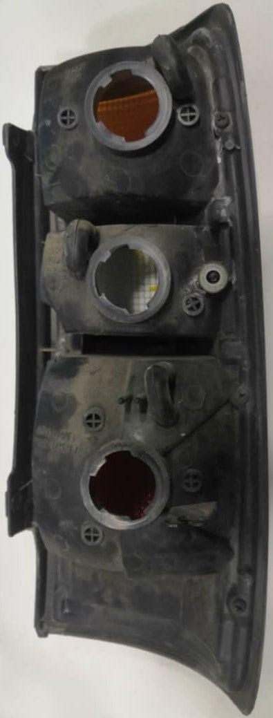 TOYOTA LAND CRUISER L80 TAIL LAMP CRUISER RH (TL00102)