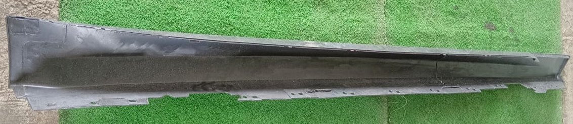 BMW F30 M3 SIDE SKIRT BLACK RH (LHMJ-009C-01)