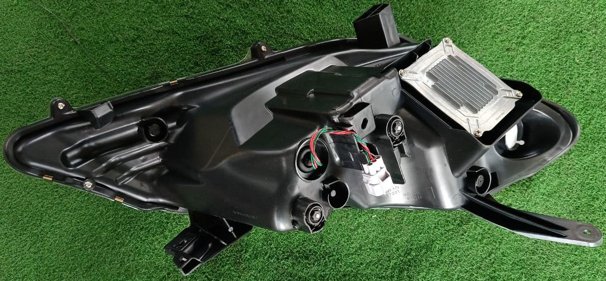 PERODUA MYVI 2018 HEAD LAMP LH (NEW) (PDV02E-4031A-LNNA)