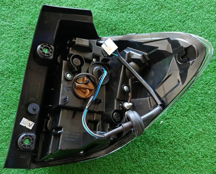 PERODUA MYVI SE 2018 TAIL LAMP (WHITE/CLEAR) RH (PDV02E-4036A-LNWA)