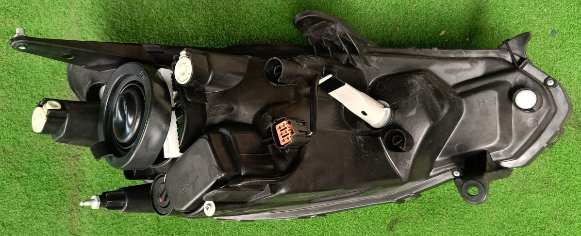 PROTON SAGA VVT HEAD LAMP WITH COVER LH (PRB01C-4031A-LNND)