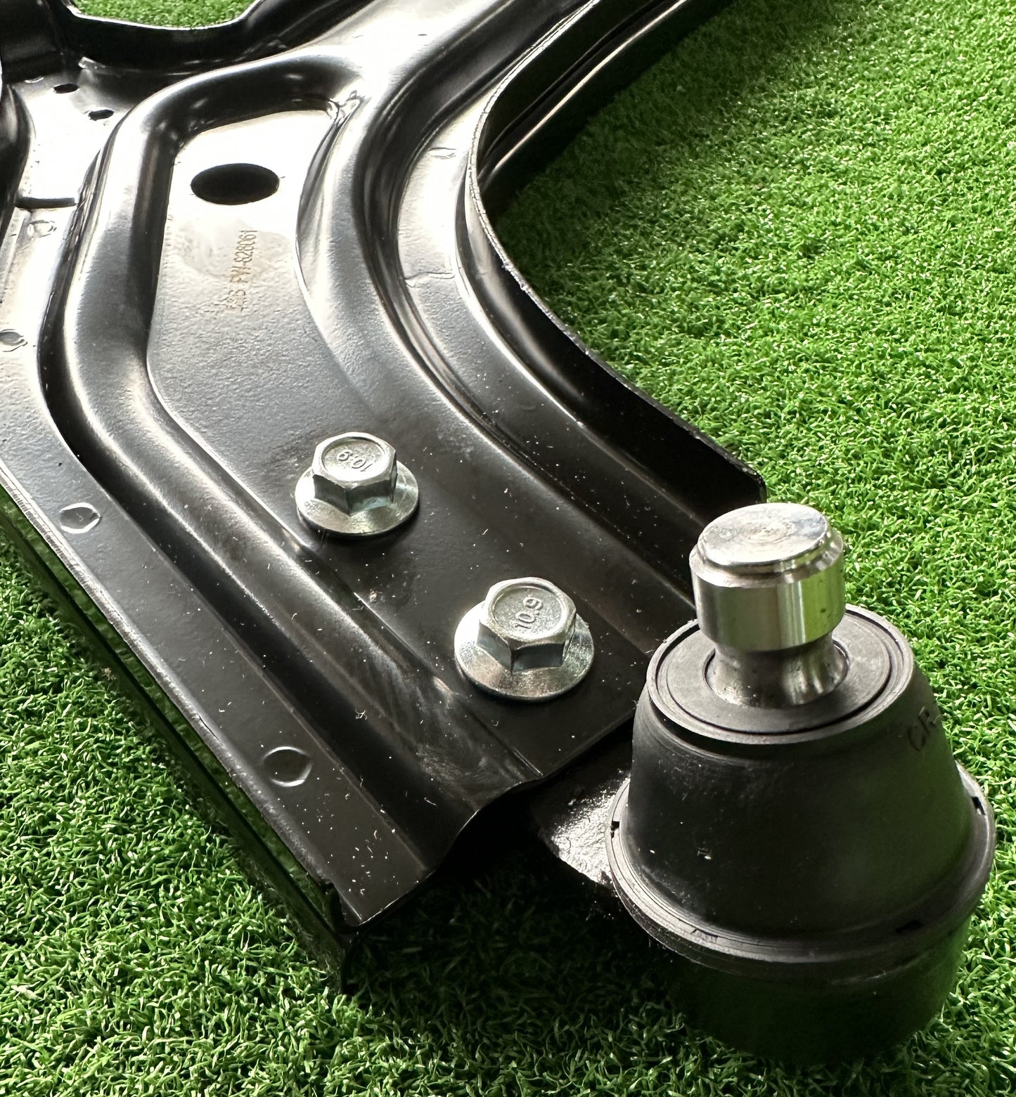 PROTON SAGA BLM LOWER ARM LOW-LH PW826061 (NEW)