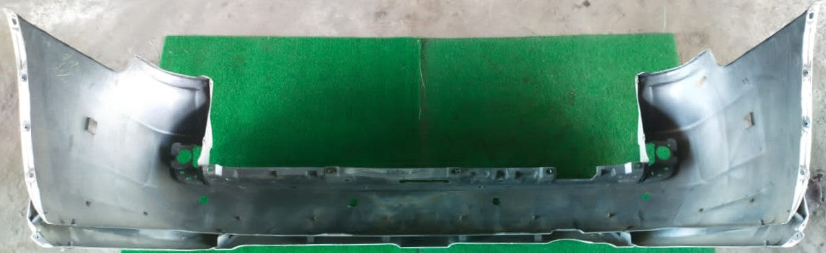 TOYOTA LAND CRUISER UJR200 REAR BUMPER WHITE (RB00009)