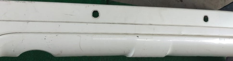 TOYOTA LAND CRUISER UJR200 REAR BUMPER WHITE (RB00009)