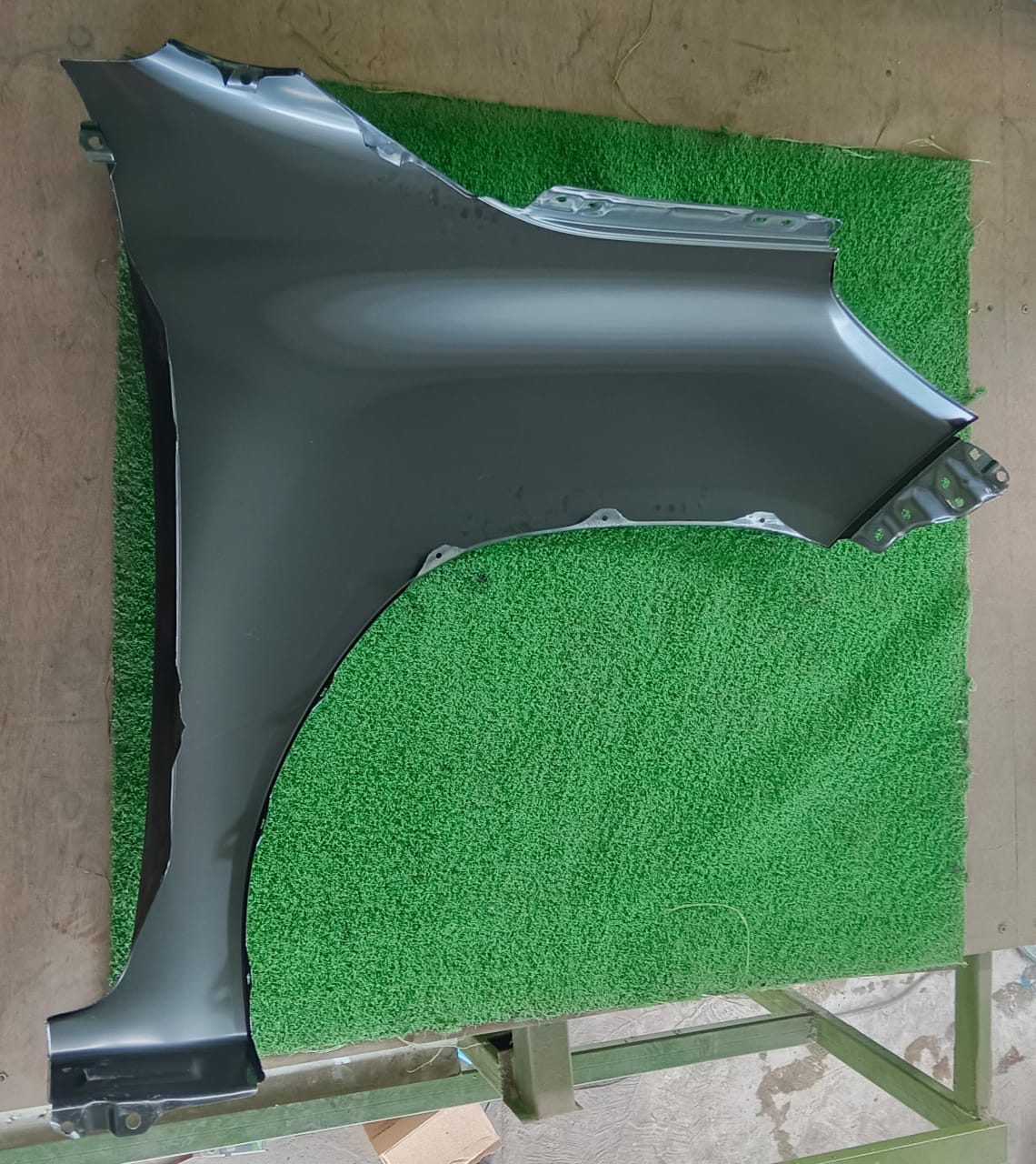 TOYOTA HILUX REVO (GUN125) 2015 4DOOR FRONT FENDER WITHOUT HOLE LH (TYN07M-201JA-LGNA)