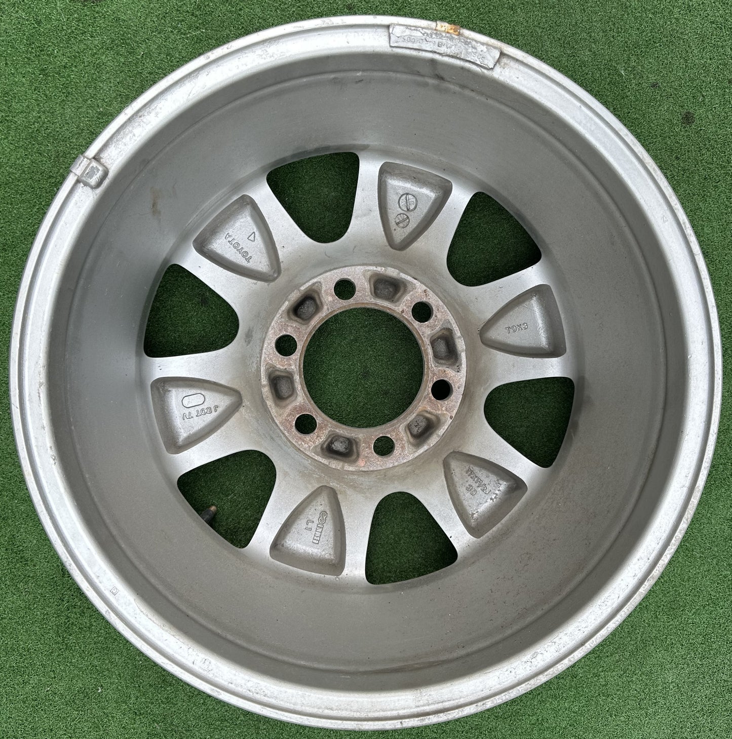 TOYOTA HILUX SR5 6HOLE 17X7.5J RIM (RIM00002)