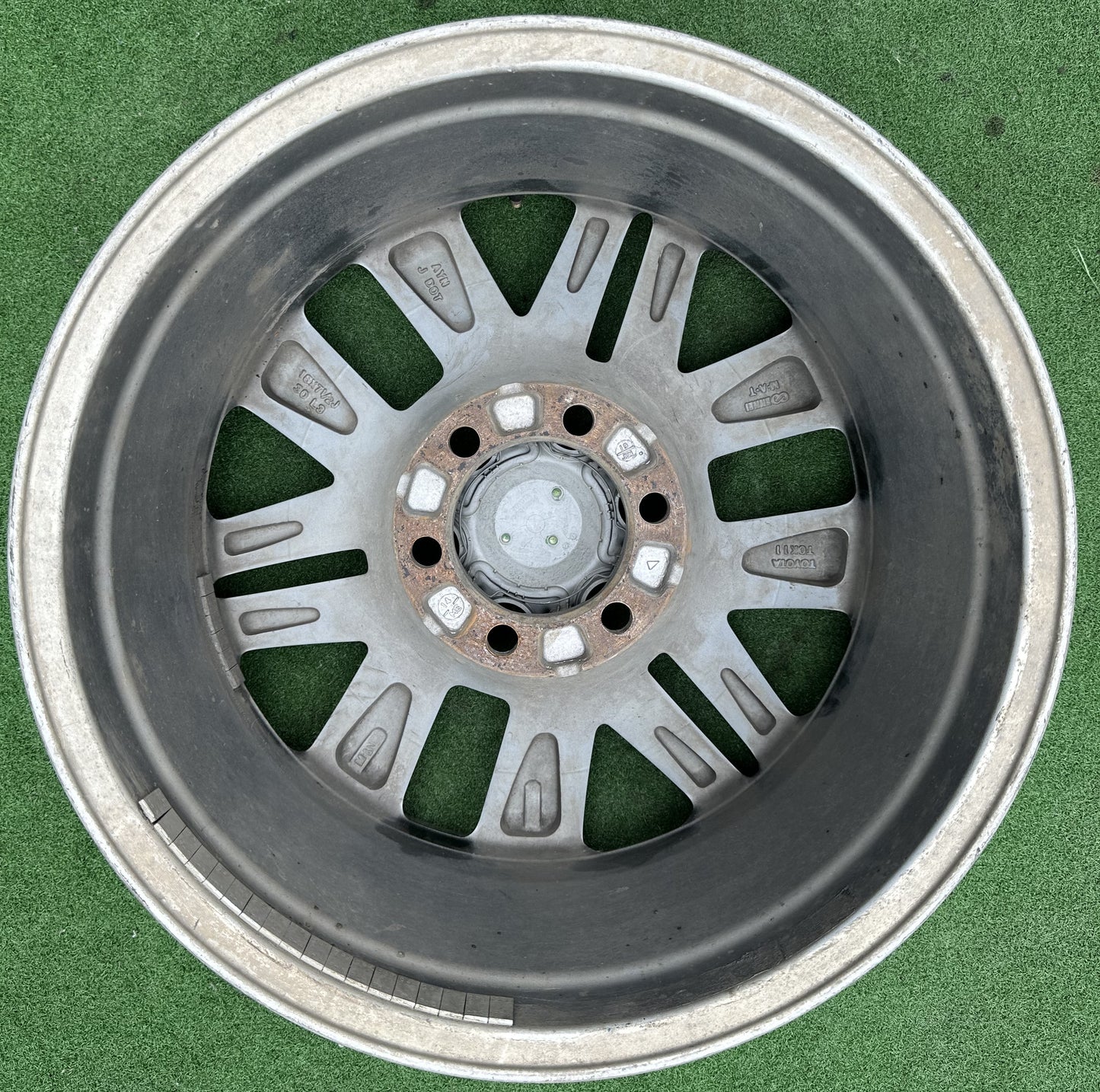 TOYOTA FORTUNER 6HOLE 18X7.5J RIM (RIM00004)