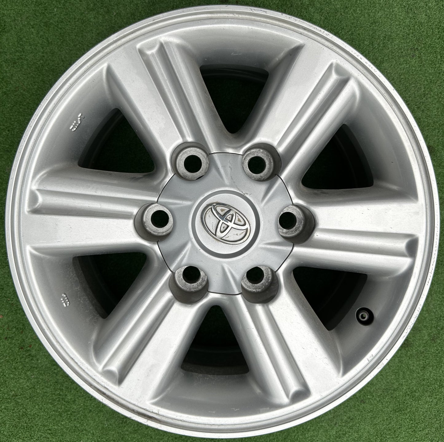 TOYOTA VIGO 6HOLE 15X7J RIM (RIM00007)