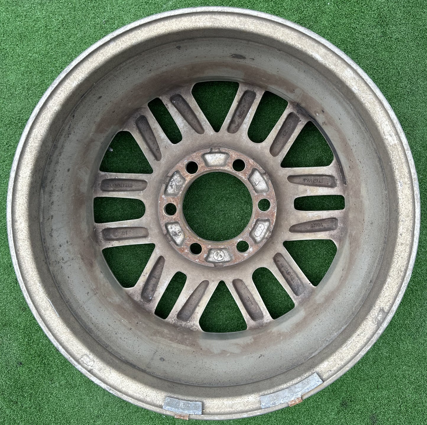 TOYOTA VIGO FORTUNER 6HOLE 17X7.5J RIM (RIM00022)