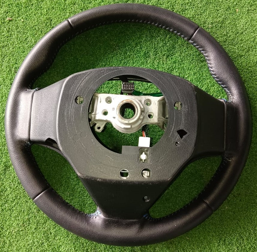 TOYOTA YARIS STEERING WHEEL (SW00074)