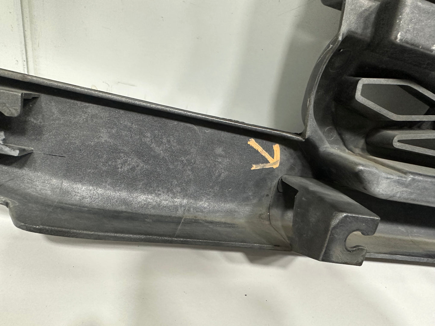 FJ GRILLE BLACK (T00014)