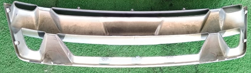 ISUZU DMAX VCROSS FRONT GRILLE CHROME (T00024)