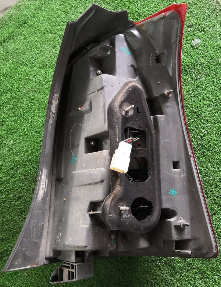 TOYOTA WISH TAIL LAMP LH (TL00107)