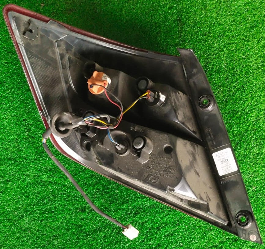 PERODUA BEZZA TAIL LAMP RH (TL00111)