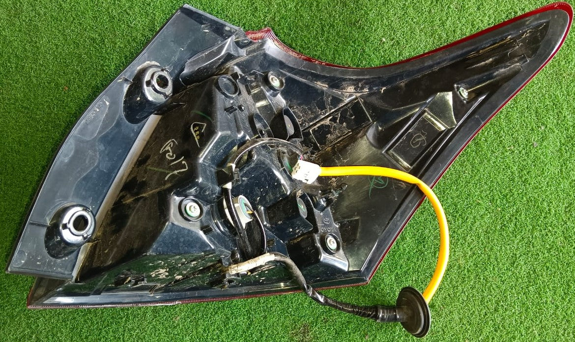 TOYOTA YARIS TAIL LAMP OUTER LH (TL00123)