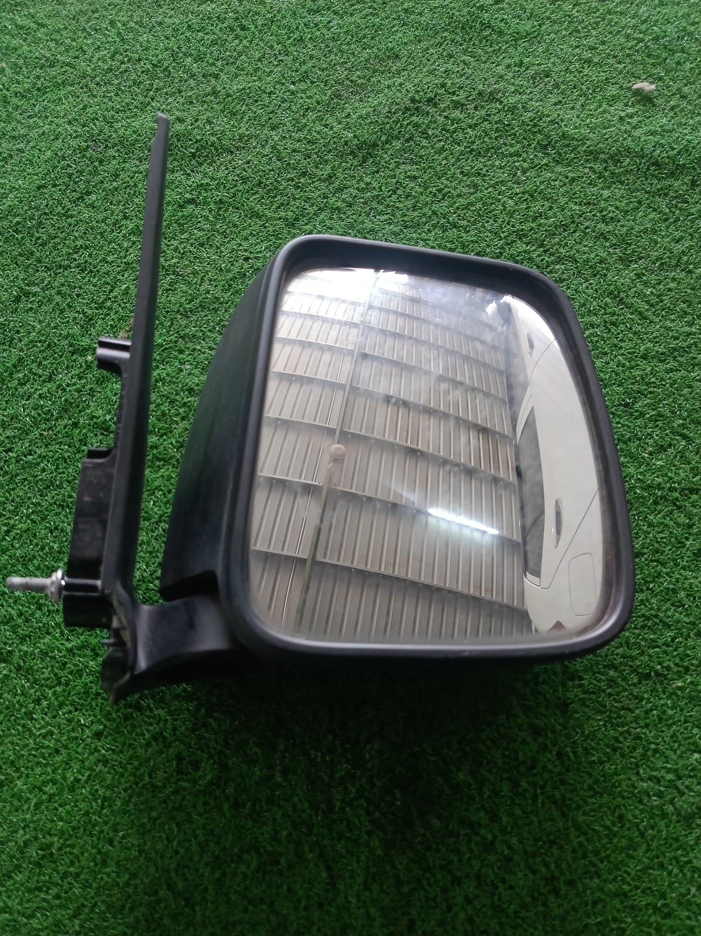 TOYOTA HIACH SIDE MIRROR NO WIRE BLACK RH (MS00005)