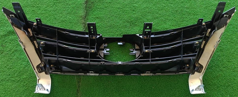 TOYOTA FORTUNER 2015 GRILLE (CHROME/BLACK) (TYF01A-121AA-SNTA)