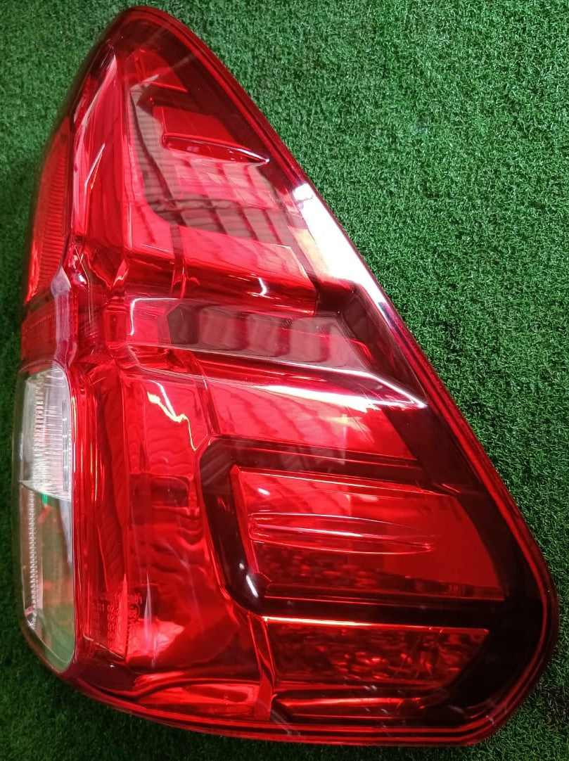 TOYOTA HILUX REVO (GUN125) 2015 2/4DOOR TAIL LAMP RIGHT (TYN07L-4036A-RNND)