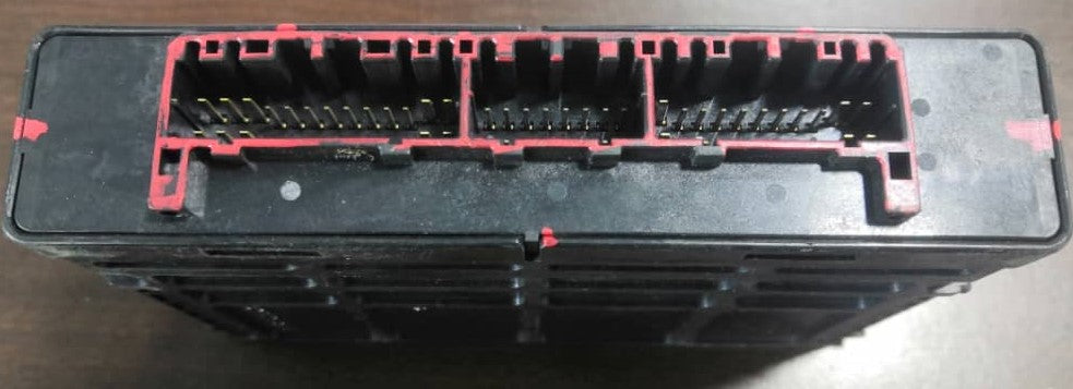 MITSUBISHI TRITON ECU (8631A924)