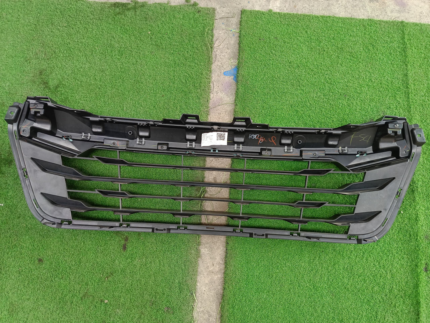 ISUZU DMAX 2022 FRONT BUMPER UPPER GRILLE (UG0001)
