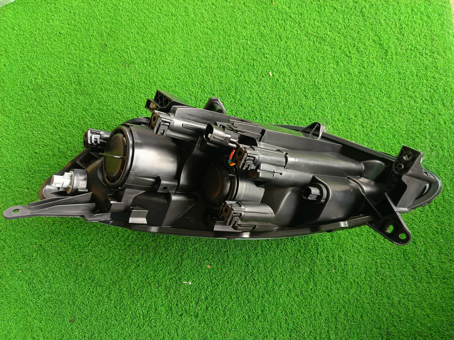 PERODUA ALZA 2014 HEAD LAMP RIGHT (PDA01B-4031A-RNNA)
