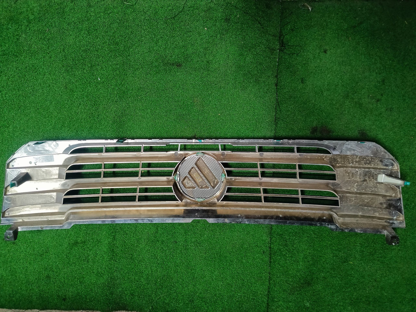 VAN FOTON GRILLE (K1531010103A0)
