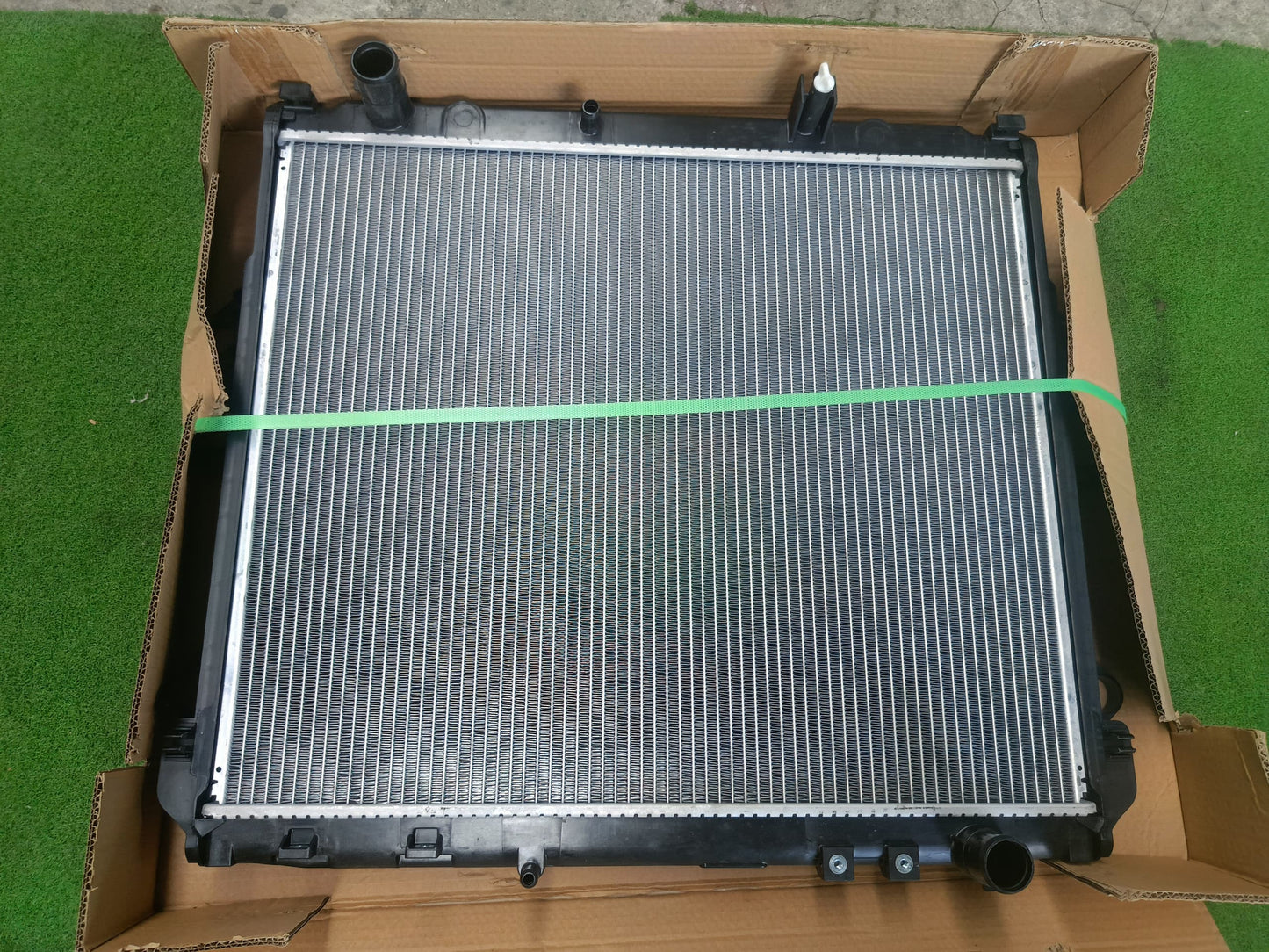 TOYOTA HILUX REVO (GUN125) 2015 2/4DOOR RADIATOR MANUAL 26MM FIN 5MM (TYN07L-3777A-NNNX)
