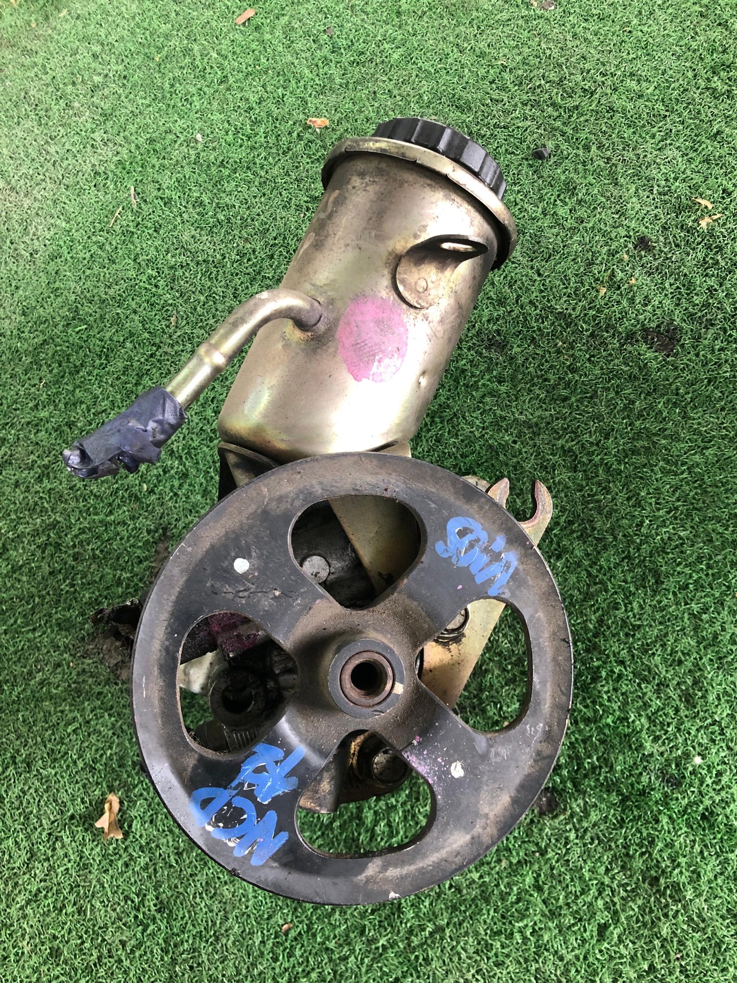 TOYOTA VIOS NCP42 STEERING PUMP (SP0010)