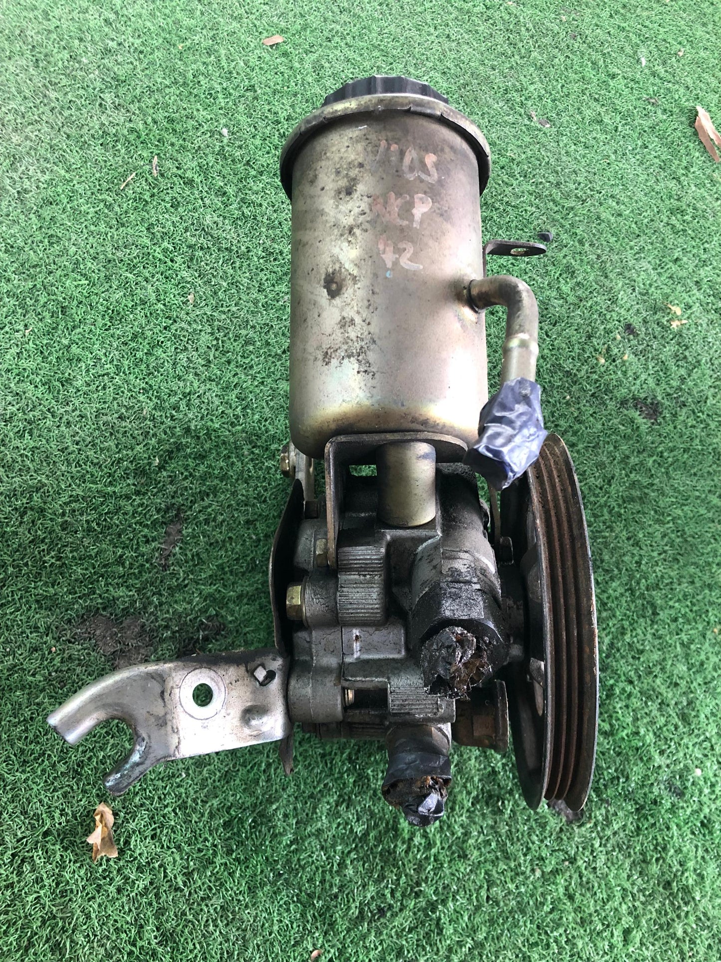 TOYOTA VIOS NCP42 STEERING PUMP (SP0010)