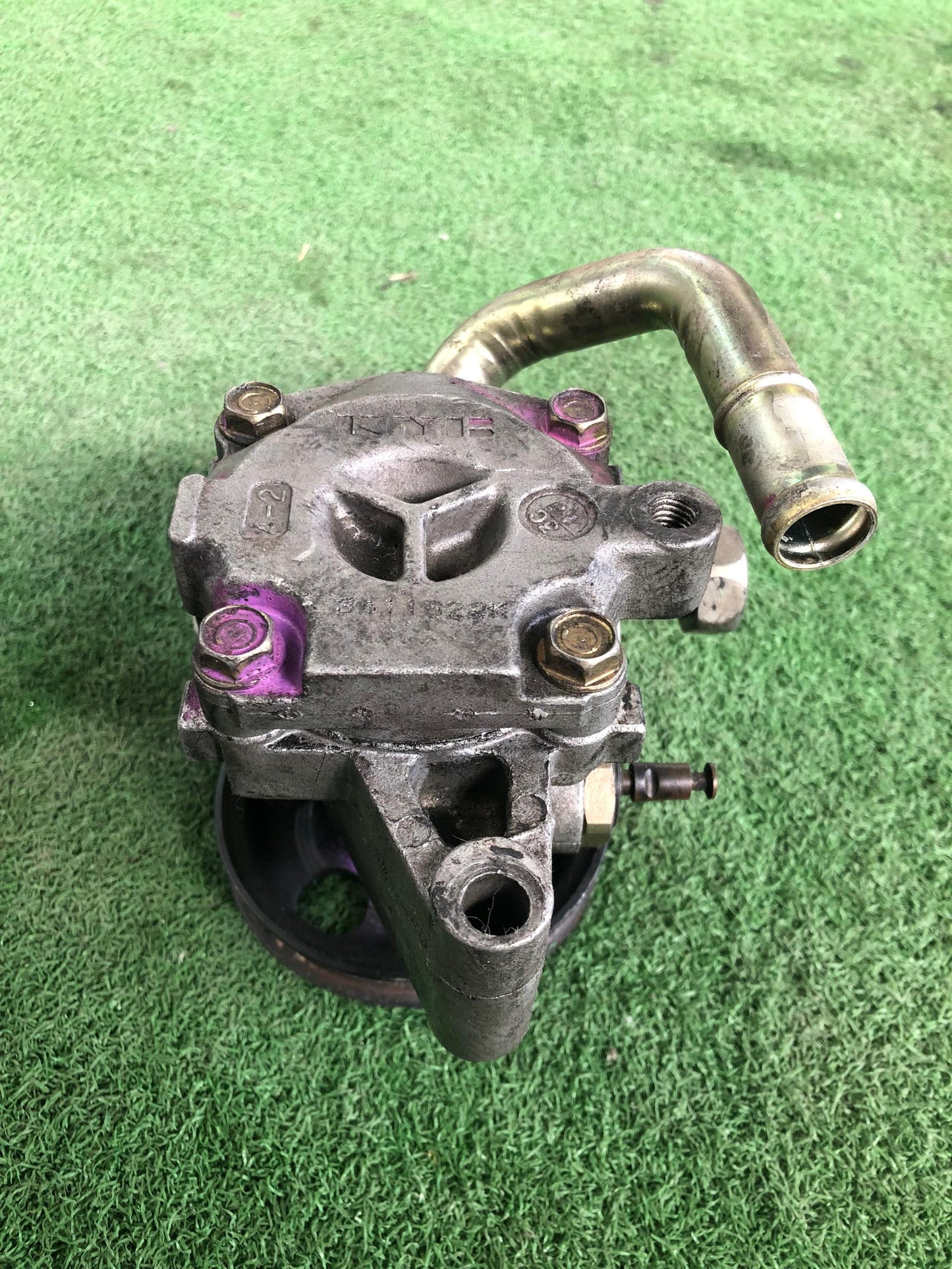 PERODUA KELISA STEERING PUMP (SP0014)
