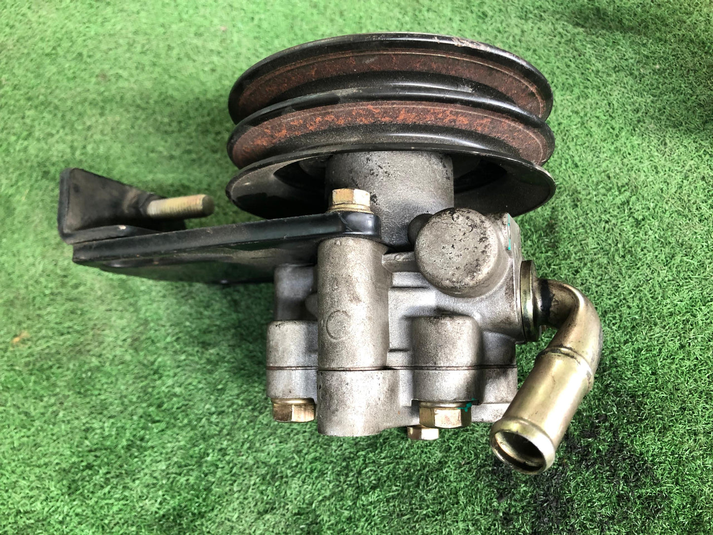 ISUZU BIGHORN INVANDER STEERING PUMP (SP0020)