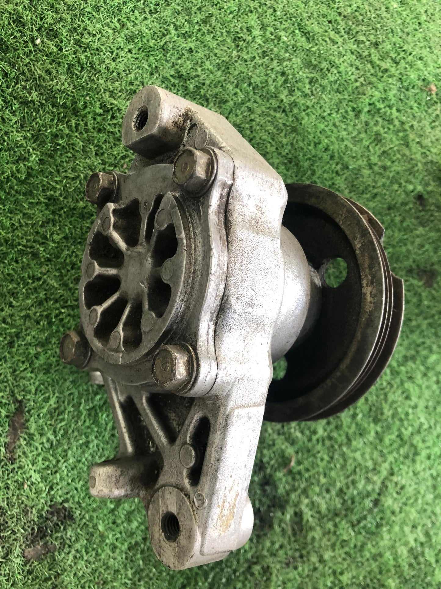 HONDA CIVIC FD STEERING PUMP (SP0002)