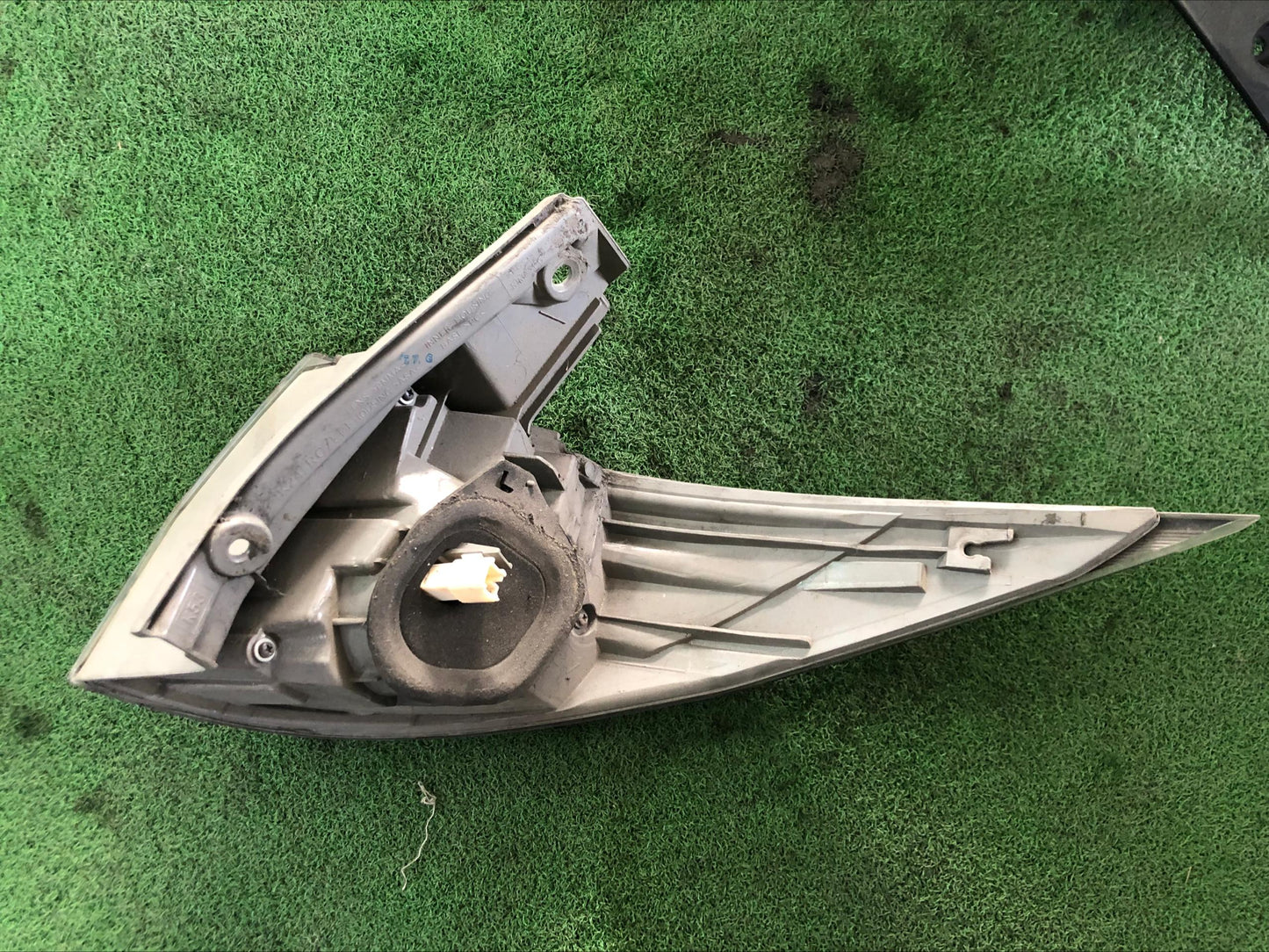 TOYOTA ESTIMA TAIL LAMP LH (TL00140)