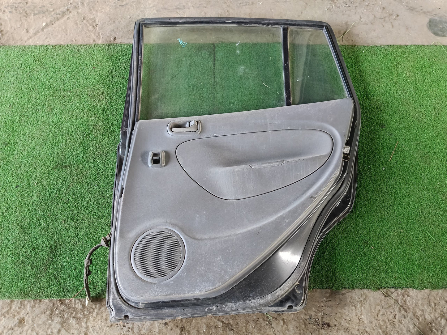 PERODUA VIVA DOOR PANEL RRH COMPLETE BLACK (DP00232)
