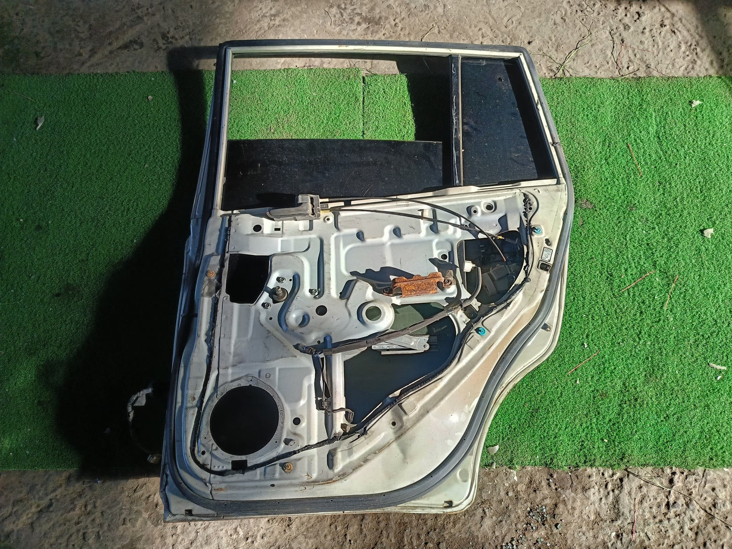 PERODUA VIVA DOOR PANEL RRH KOSONG WHITE (DP00207)