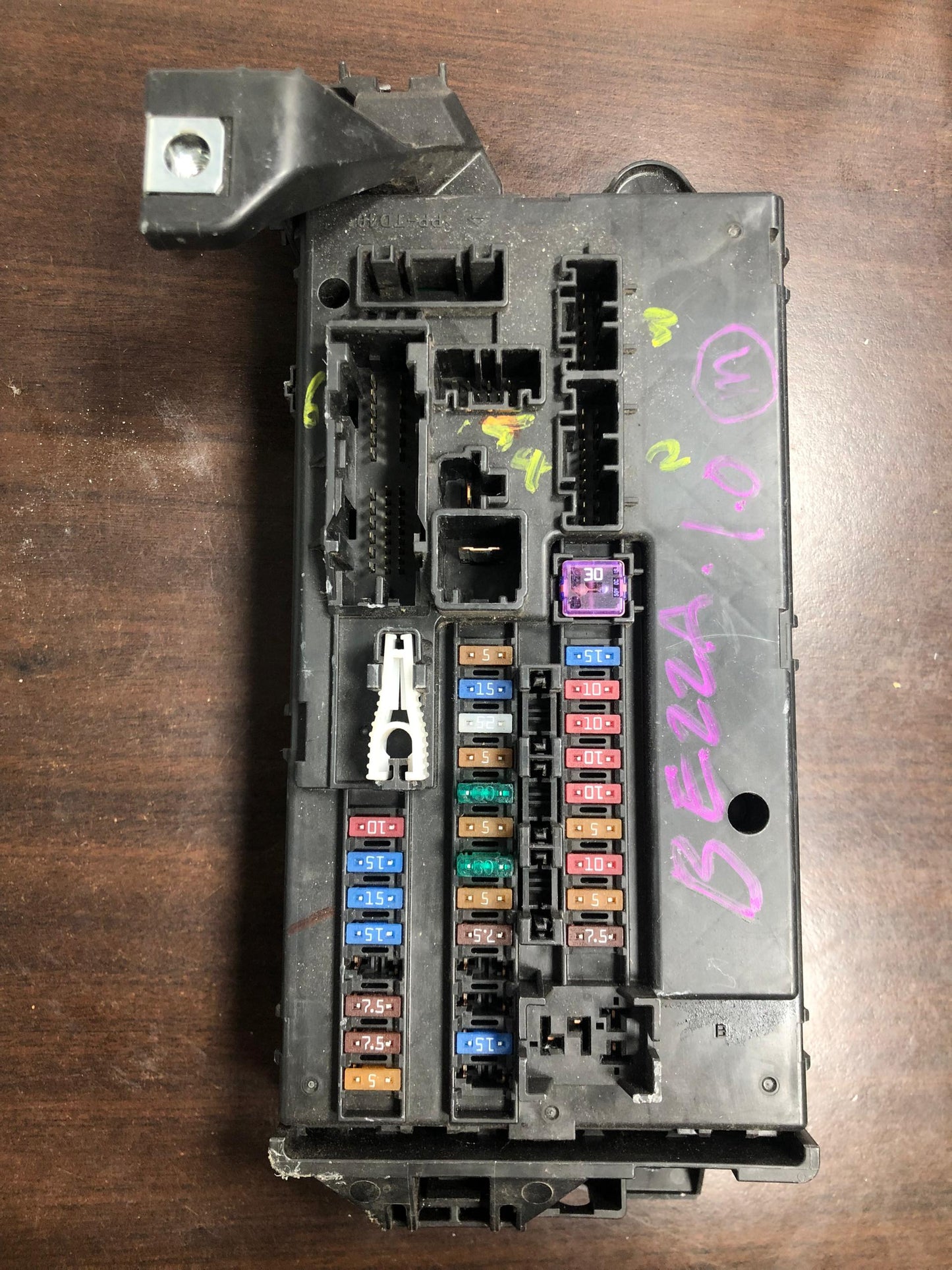 PERODUA BEZZA FUSE BOX (82600-BZ560)