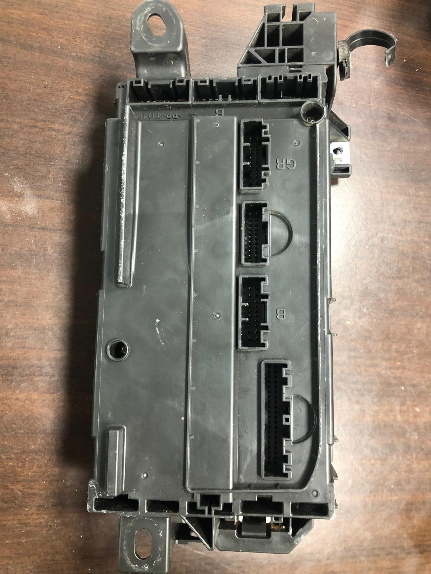 PERODUA BEZZA FUSE BOX (82600-BZ560)