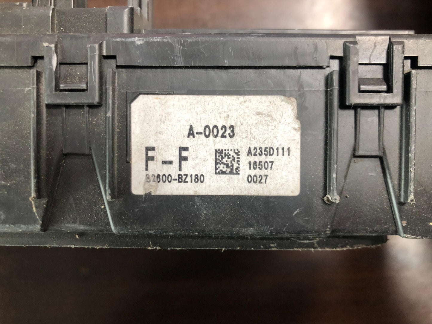 PERODUA BEZZA FUSE BOX (82600-BZ180)