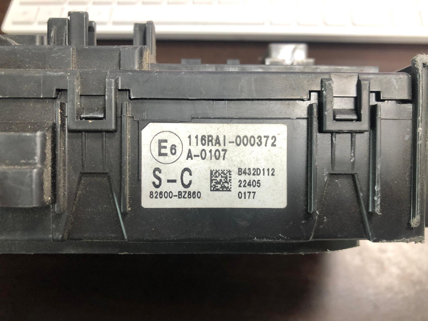 TOYOTA RUSH FUSE BOX (82600-BZ860)