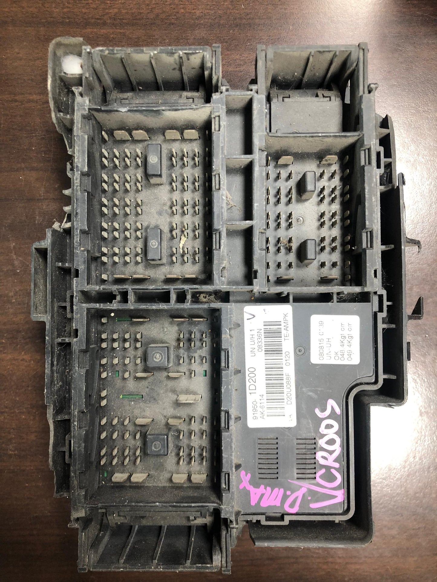 KIA RONDO FUSE BOX (91950-1D200)
