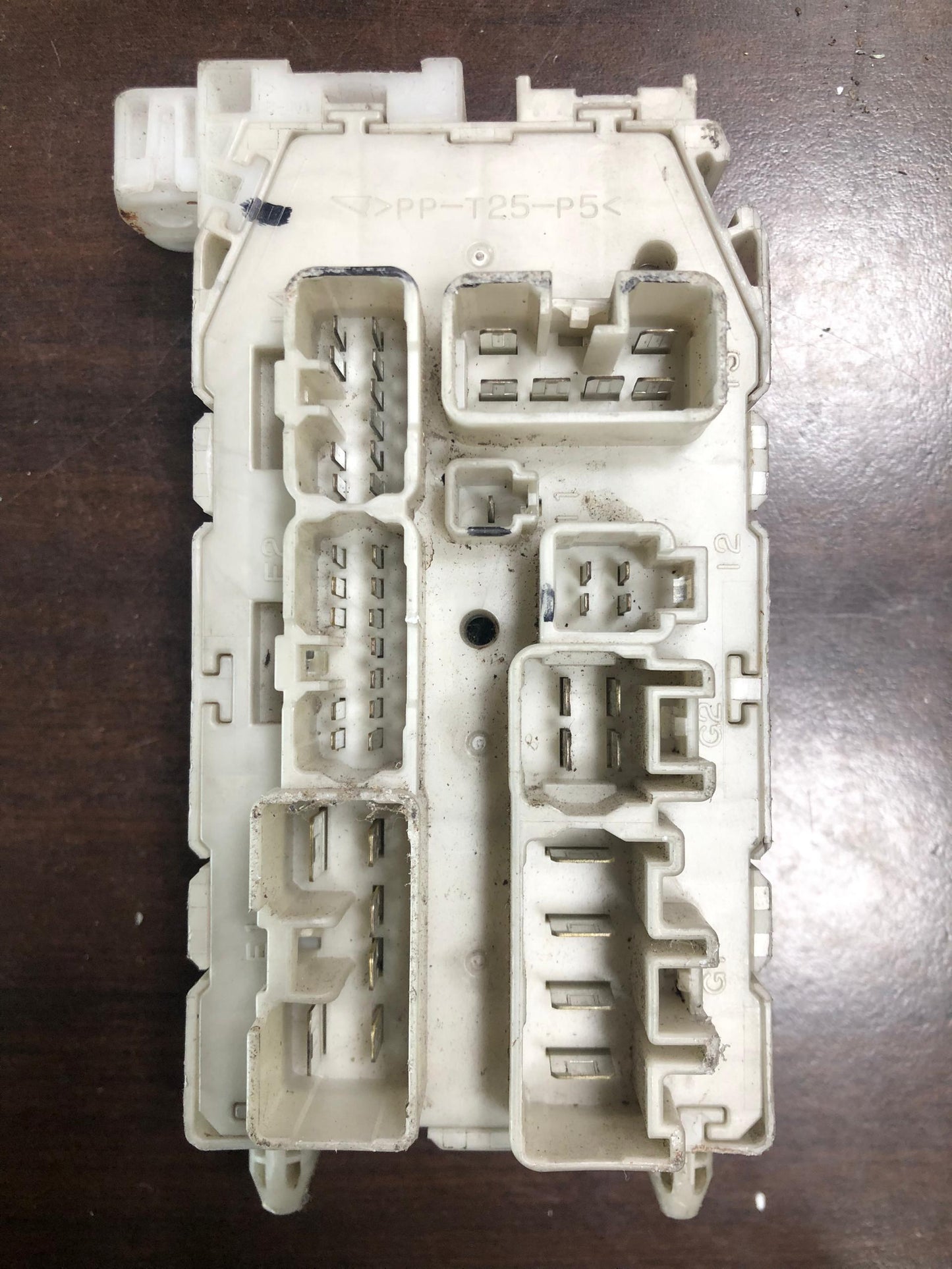 ISUZU DMAX ITEQ FUSE BOX (T25-P5)