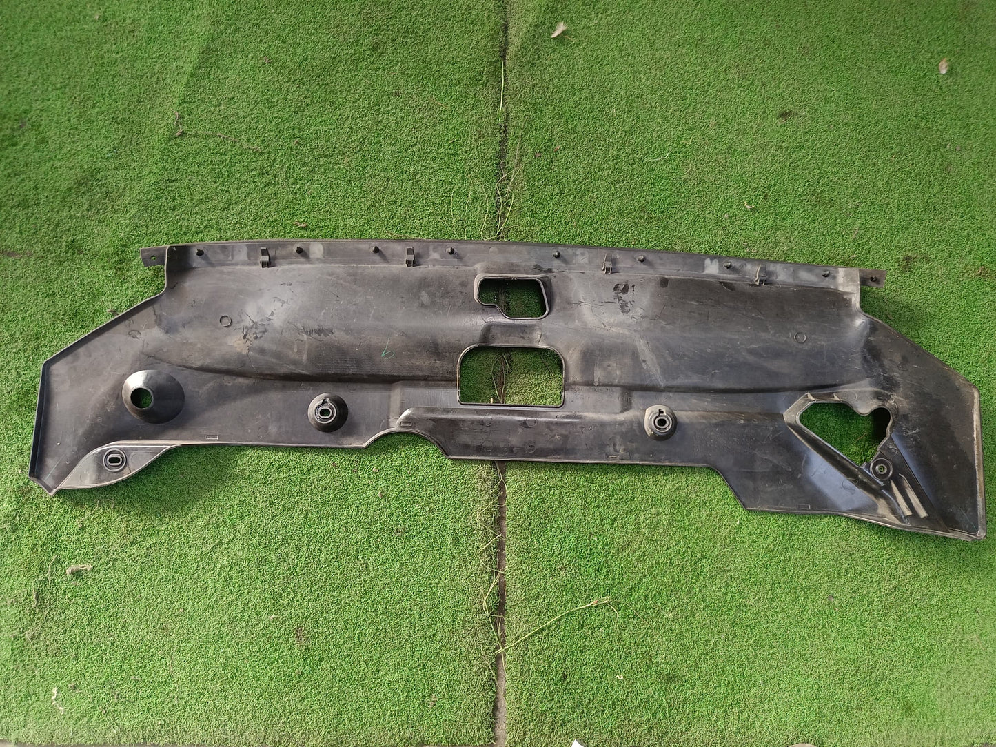 MITSUBISHI ASX RADIATOR SUPPORT COVER UPPER (U) [6400 C948)