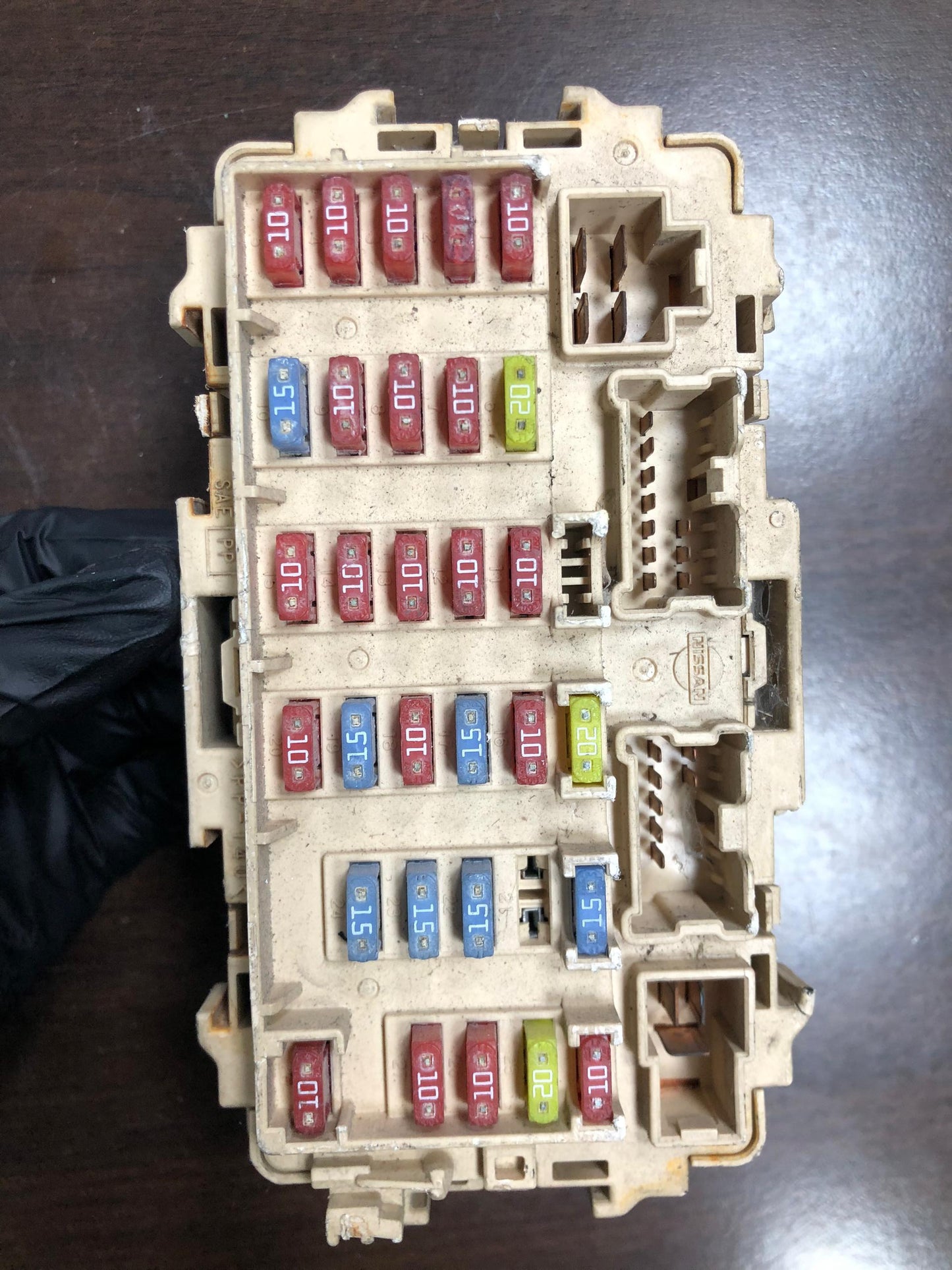 NISSAN X-TRAIL FUSE BOX (FSB0010)