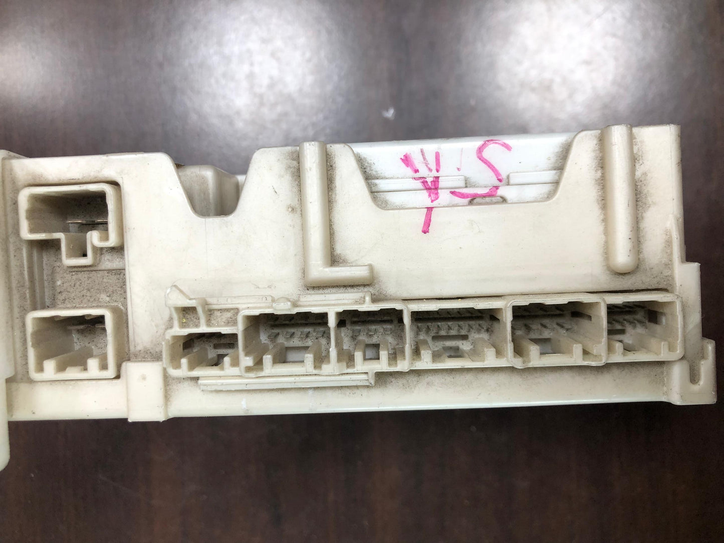 TOYOTA VIOS NCP150 FUSE BOX (89221-0D220)