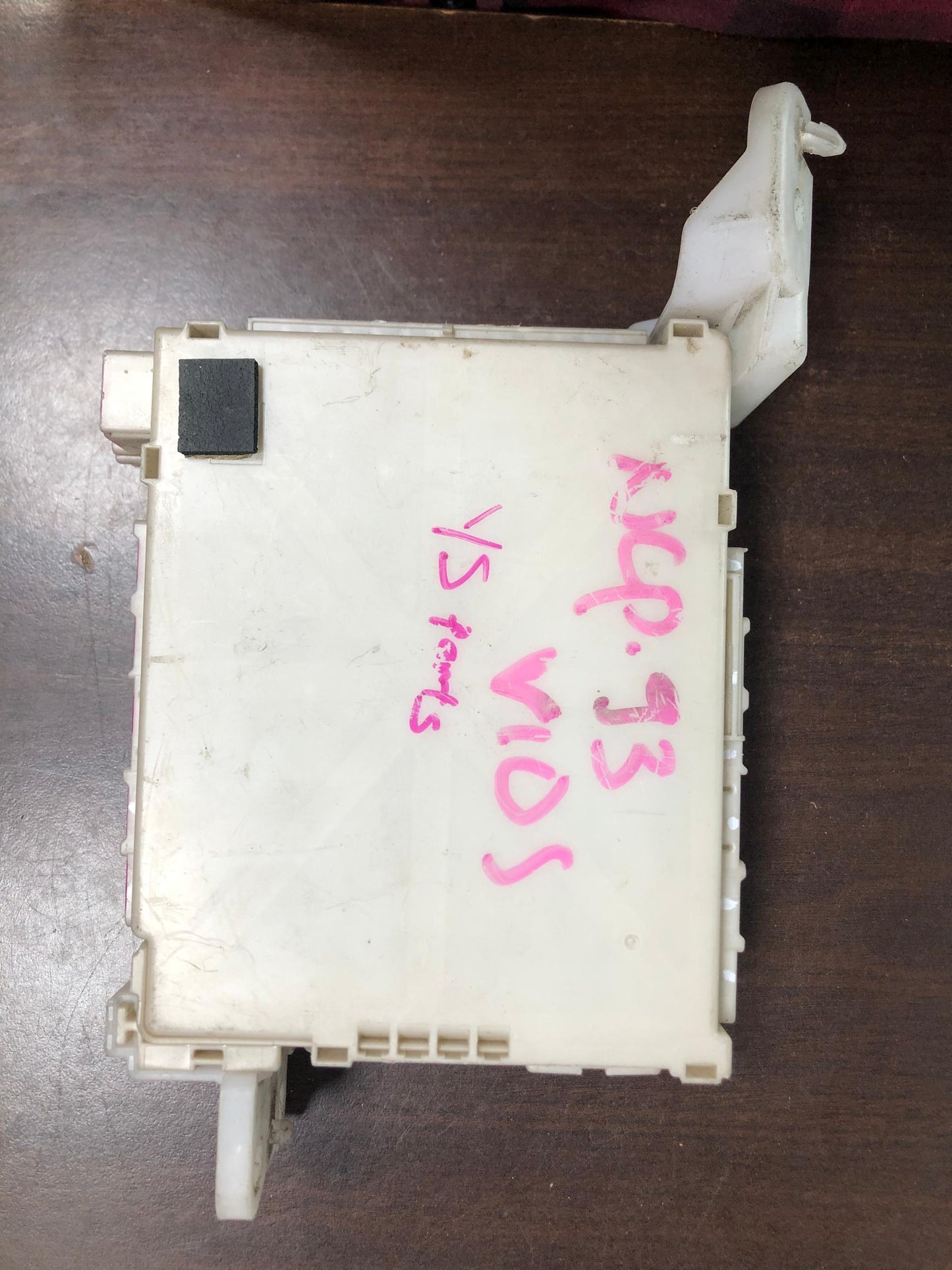 TOYOTA VIOS NCP150 FUSE BOX (89221-0D220)