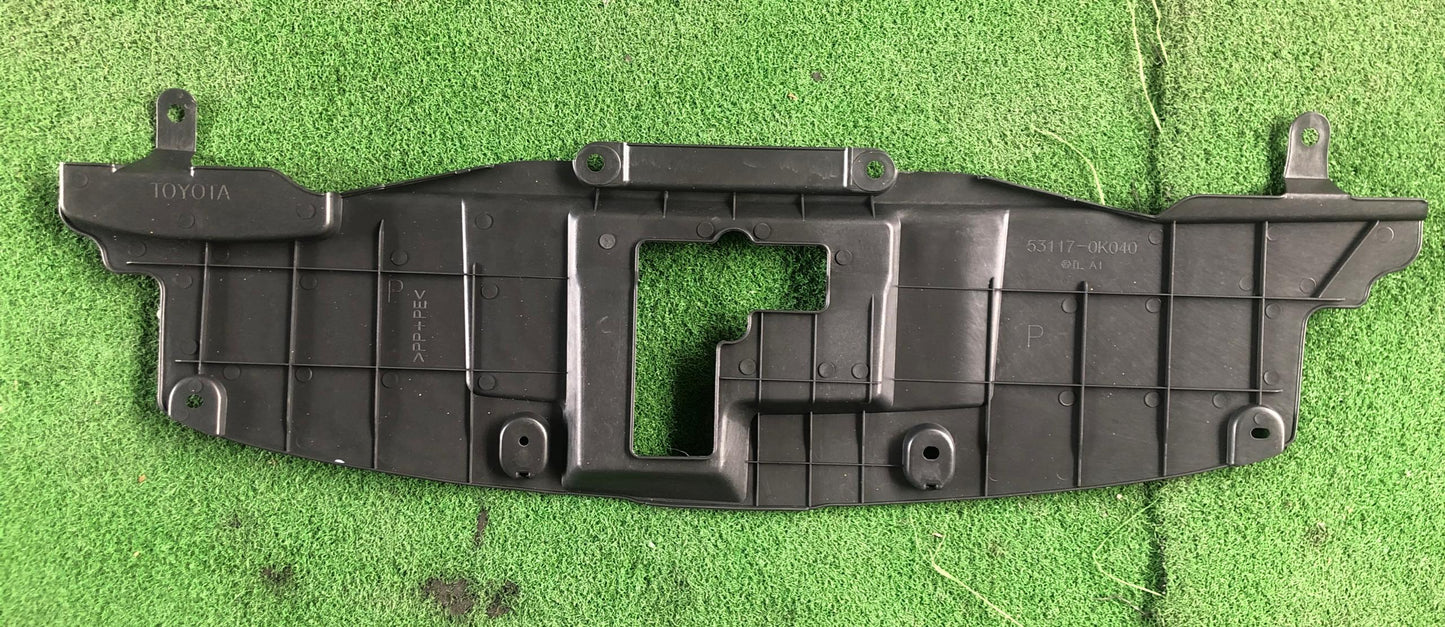 TOYOTA HILUX REVO RADIATOR TOP COVER (53117-0K040)