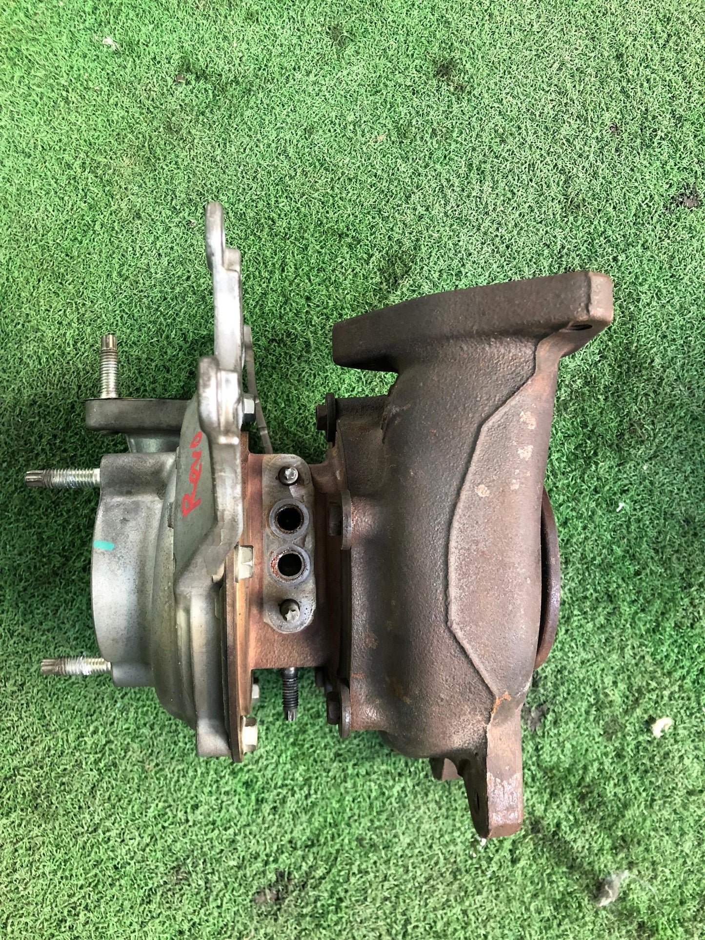 TOYOTA HILUX REVO 2.8 TURBO (17201-11080)