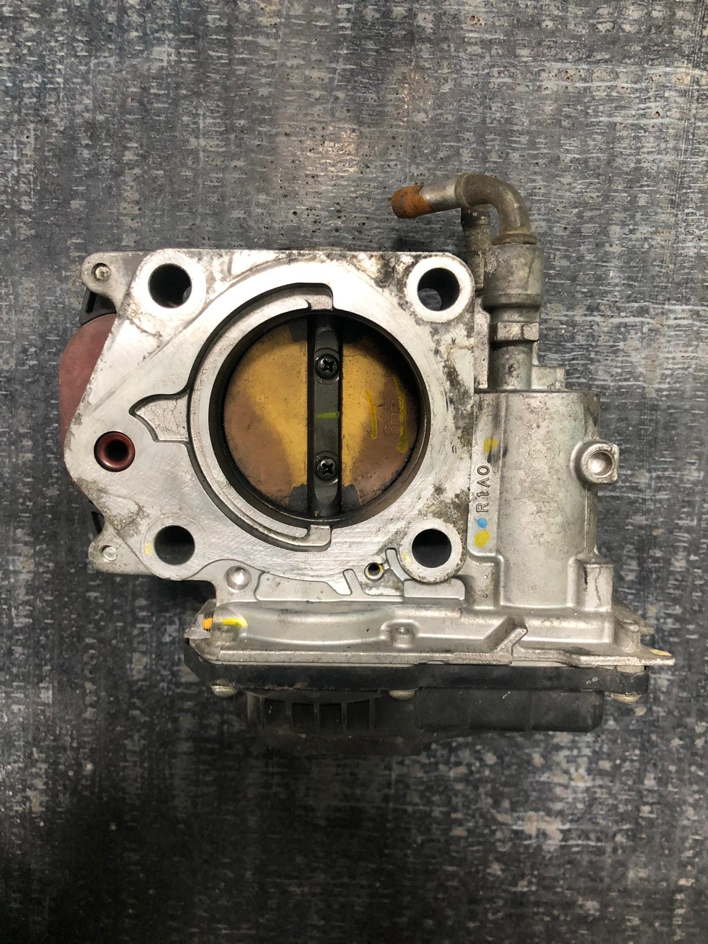 HONDA CR-V THROTTLE BODY (136200-7140)