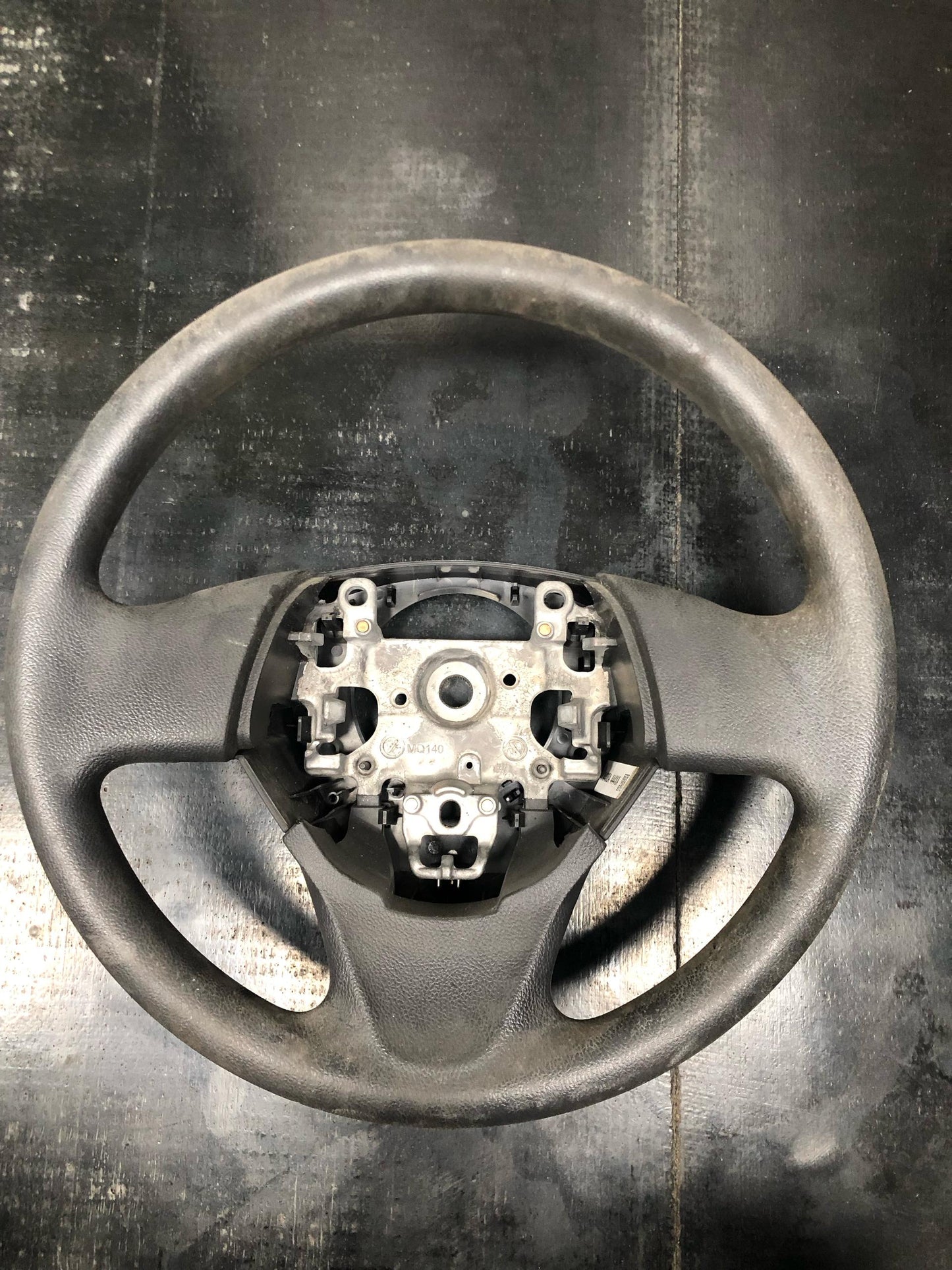 MITSUBISHI TRITON STEERING WHEEL (SW00100)