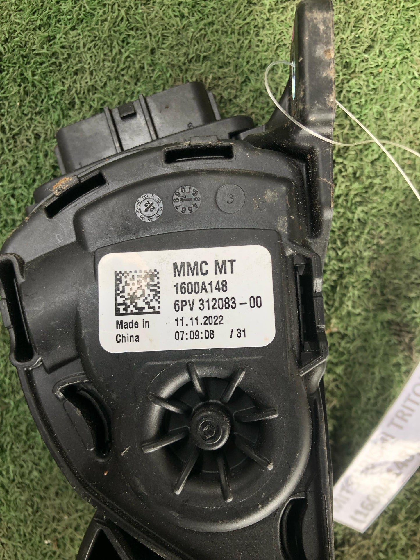 MITSUBISHI TRITON PEDAL SENSOR (1600A148)
